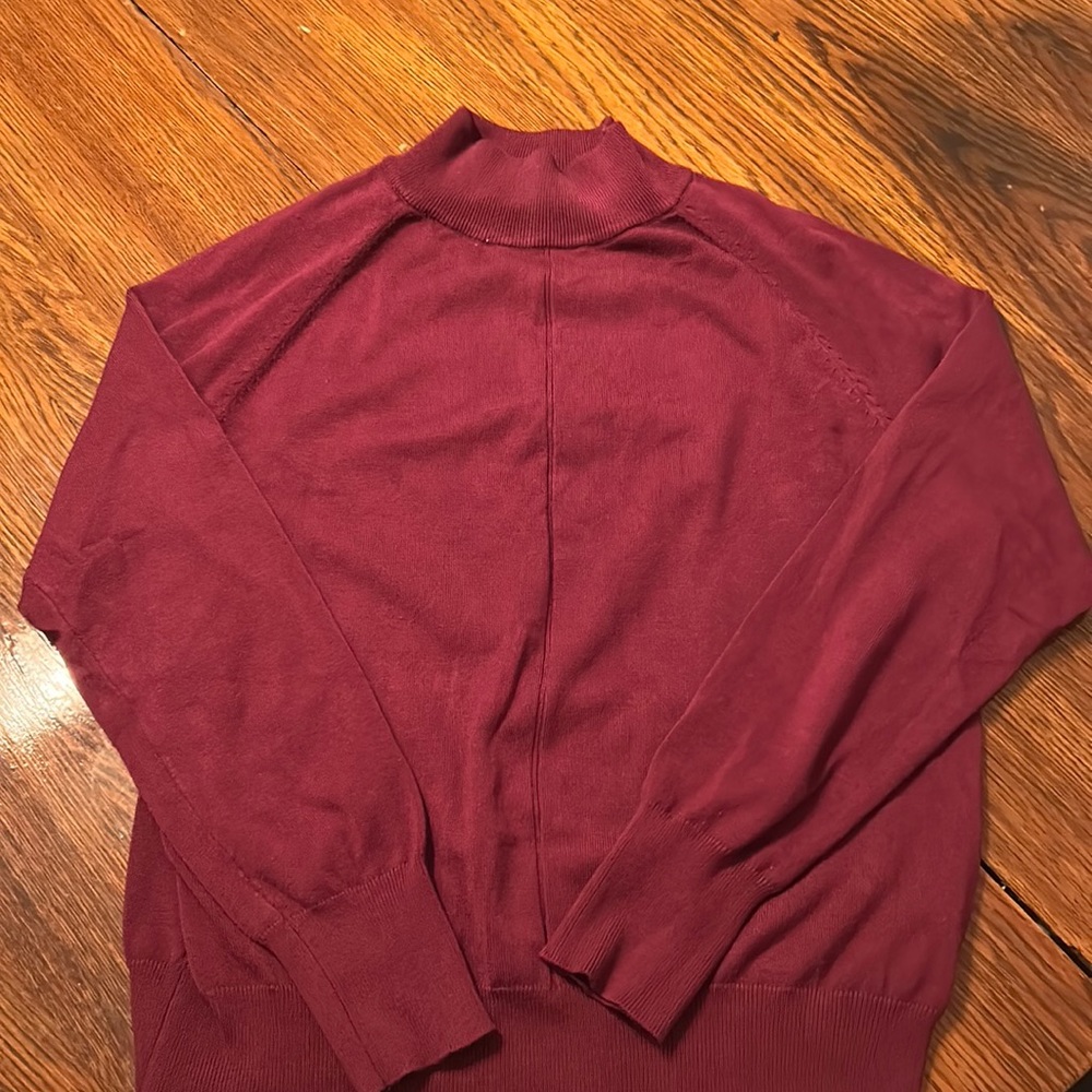Super soft, burgundy sweater - size small